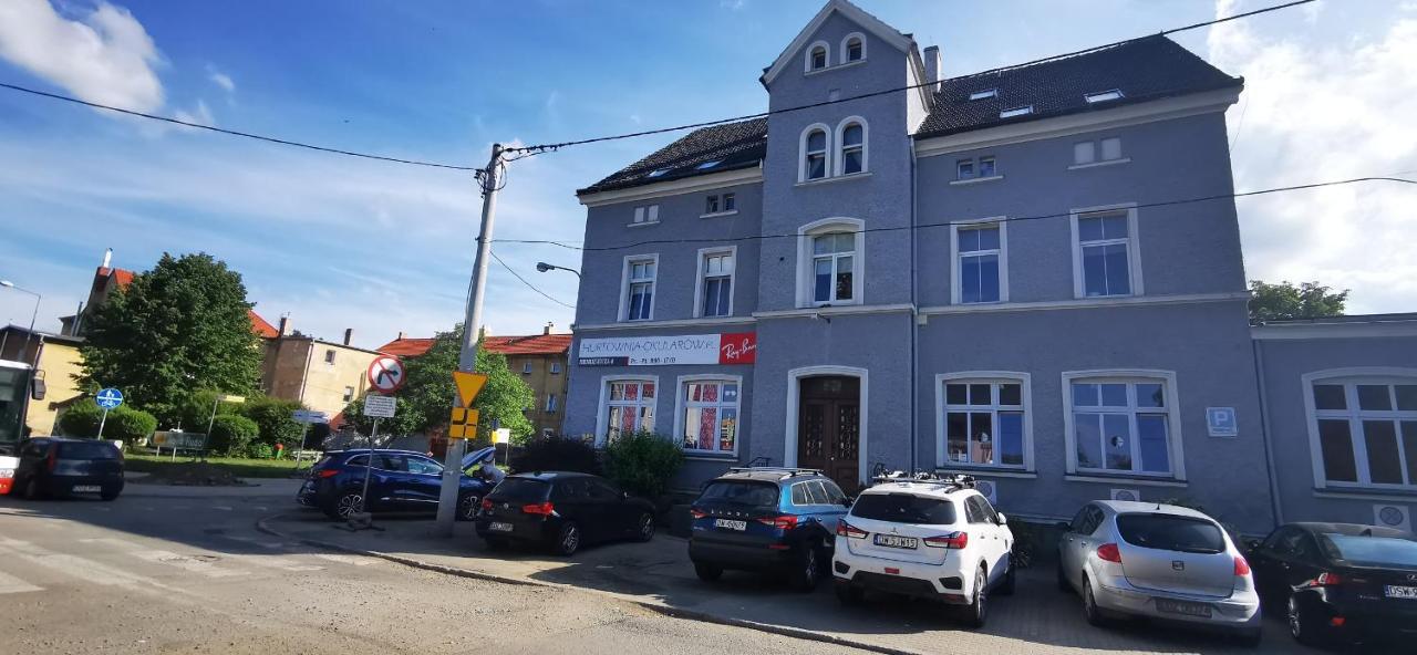 Klimatyczny Apartament Nr 8 Z Widokiem Na Gory Sowie Bielawa  Eksteriør billede