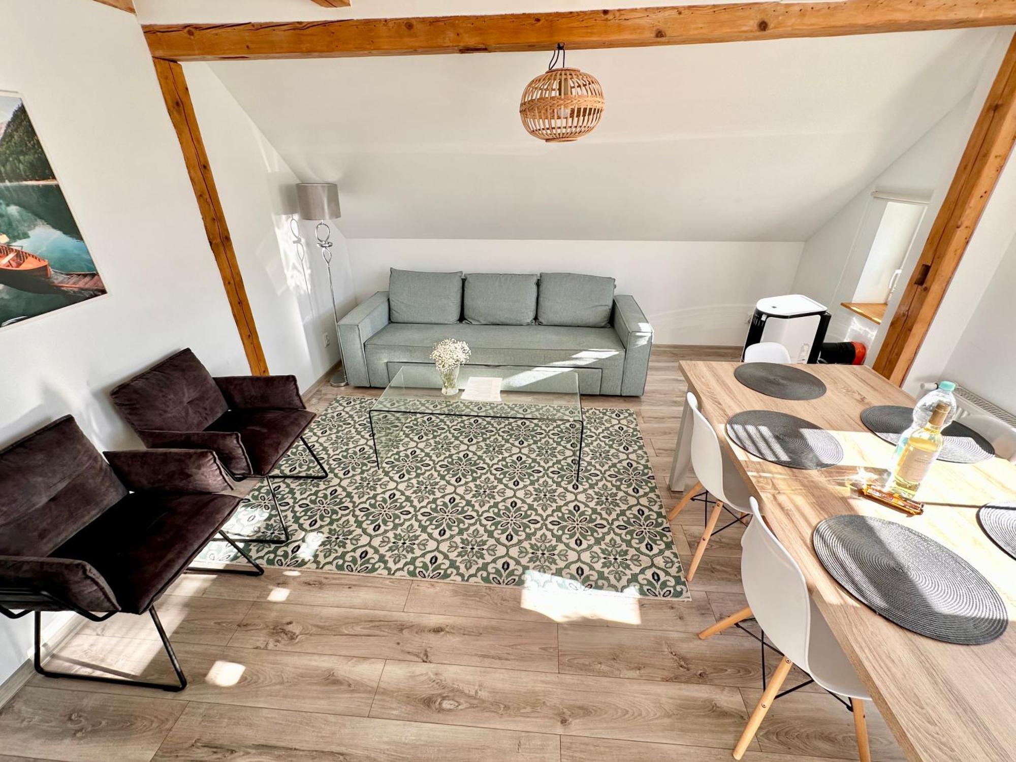 Klimatyczny Apartament Nr 8 Z Widokiem Na Gory Sowie Bielawa  Eksteriør billede